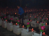Thị xã Phước Long viễng nghĩa trang, thắp nến tri ân các anh hùng liệt sỹ kỷ niệm ngày 27/7