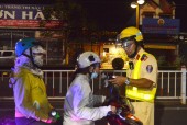 Đội cảnh sát giao thông Công an thị xã Phước Long nhiều ngày làm việc ca đêm gần 2h sáng mới trở về đơn vị