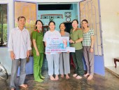 Hội Phụ nữ Công an thị xã Phước Long nhận đỡ đầu 5 trẻ mồ côi