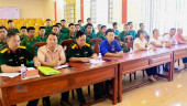 Lãnh đạo thị xã thăm động viên 40 chiến sỹ mới đang huấn luyện tại Trung đoàn 3, Sư đoàn 9, Quân đoàn 34 tại tỉnh Đồng Nai