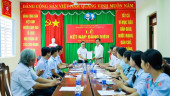 CHI BỘ PHÒNG VĂN HÓA, KHOA HỌC VÀ THÔNG TIN THỊ XÃ PHƯỚC LONG TỔ CHỨC LỄ KẾT NẠP ĐẢNG VIÊN