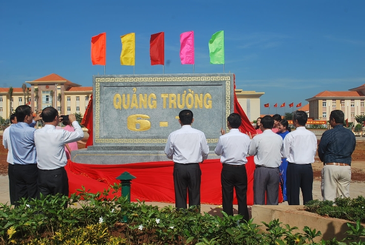 Thị xã Phước Long khánh thành giai đoạn I  quảng trường 6.1 tại trung tâm hành chính